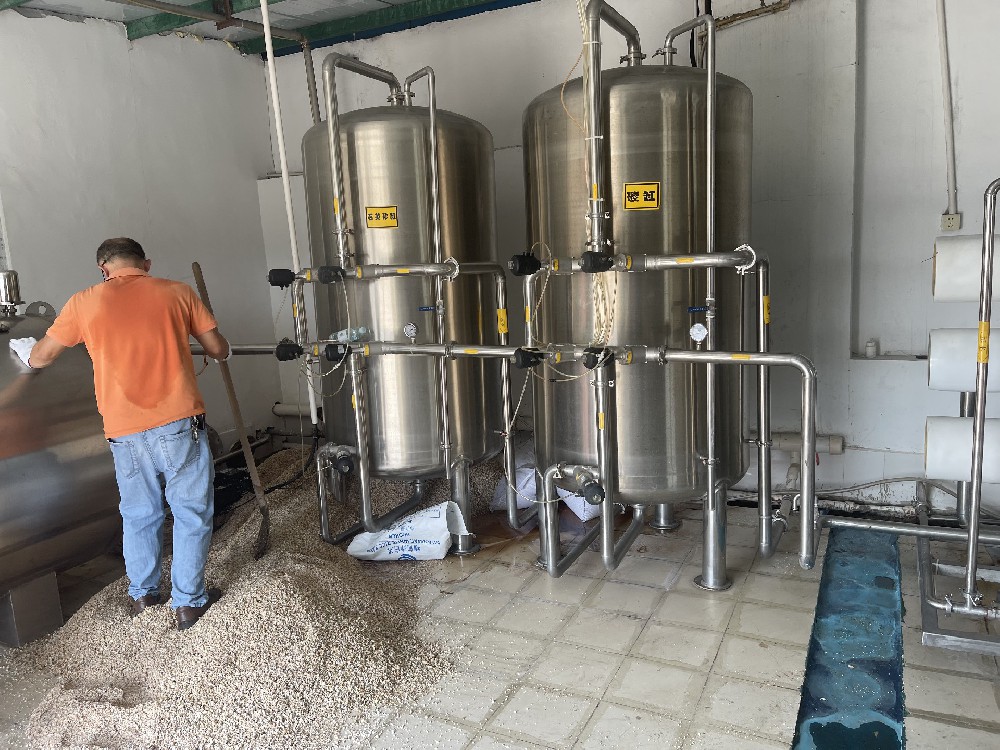 石英砂碳鋼過濾器 (2).jpg